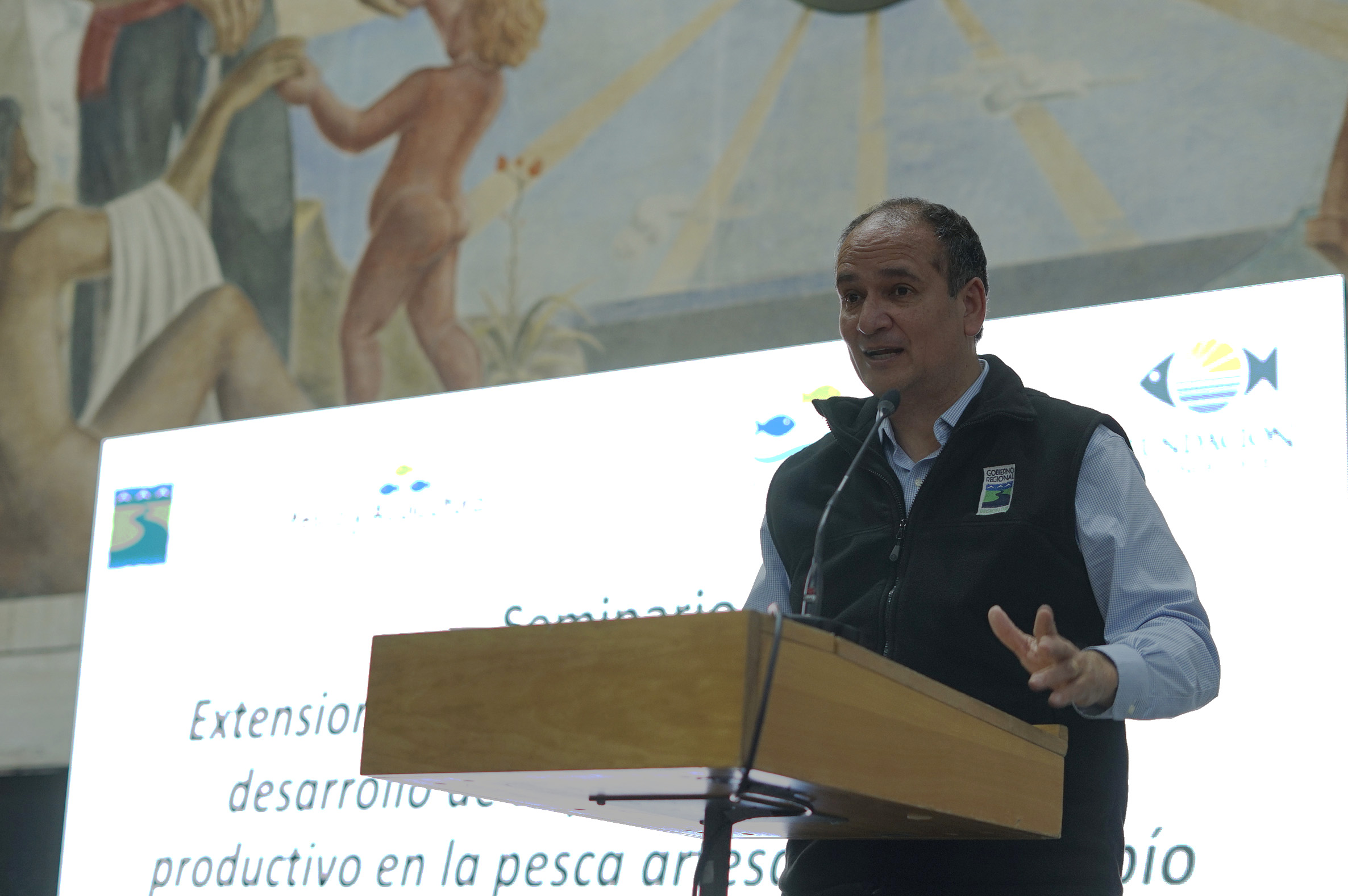 Seminario de extensionismo pesquero congregó a un centenar de asistentes en Concepción